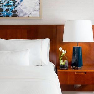 Executive  One-Bedroom King Suite Mobility accessible